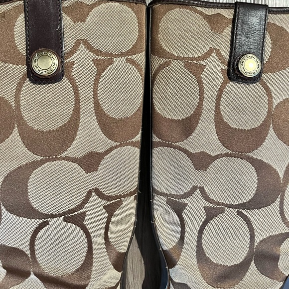 Coach Rain/Snow Boots ***FIRM*** - Picture 4 of 9